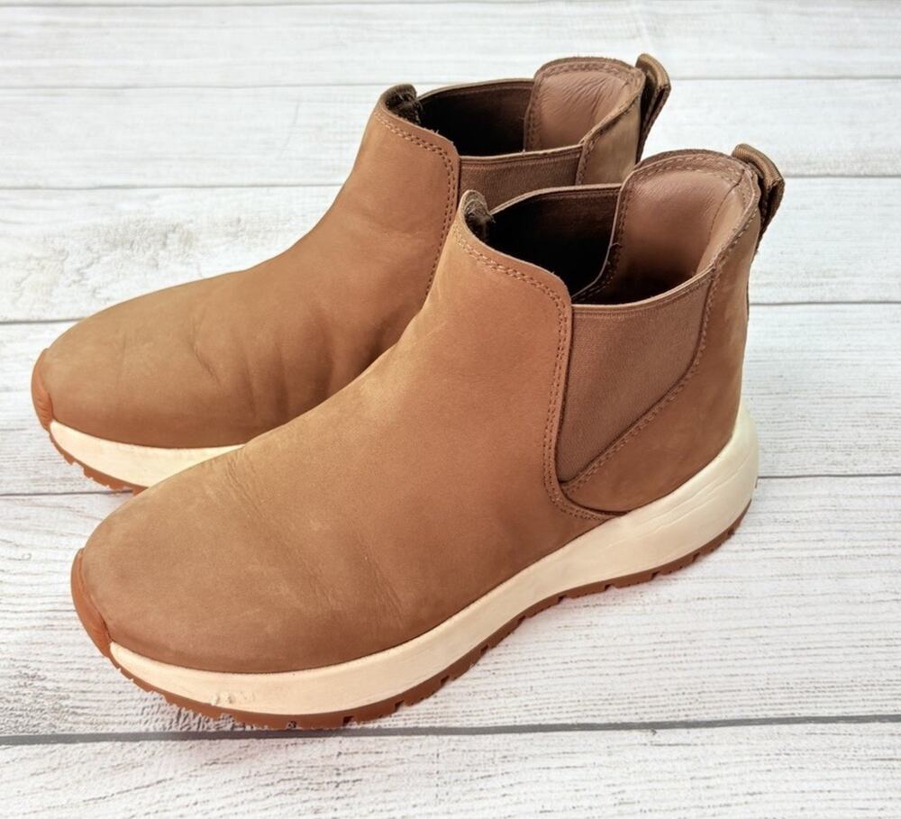KIZIK Toronto Chelsea Boots Slip On Coffee Brown Nubuck Womens Size 8 Men’s 6.5